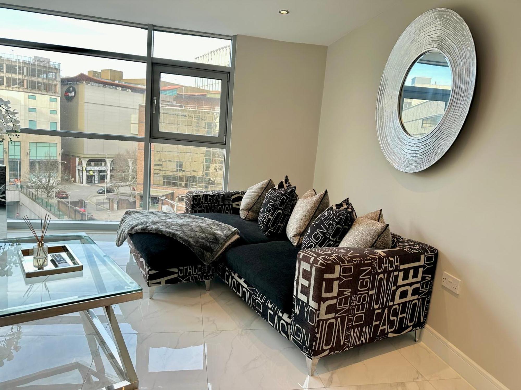 Superior Apartment In Cardiff City Centre Kültér fotó