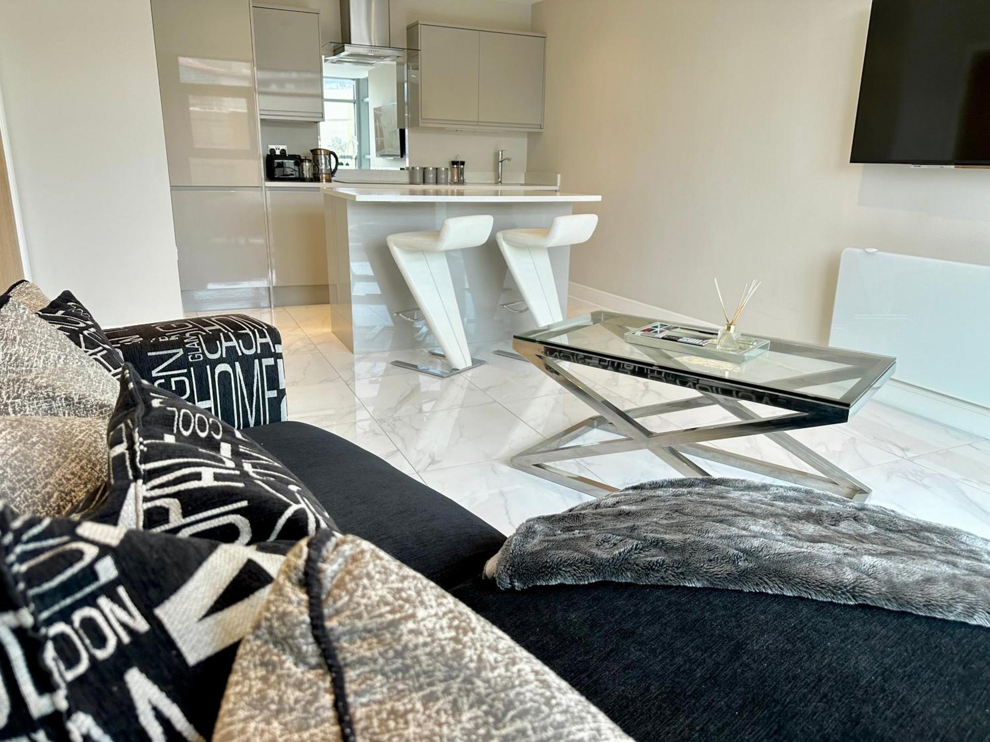 Superior Apartment In Cardiff City Centre Kültér fotó